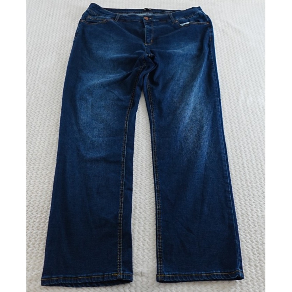 Jones New York lexington straight  Women's Blue Jeans Size 18